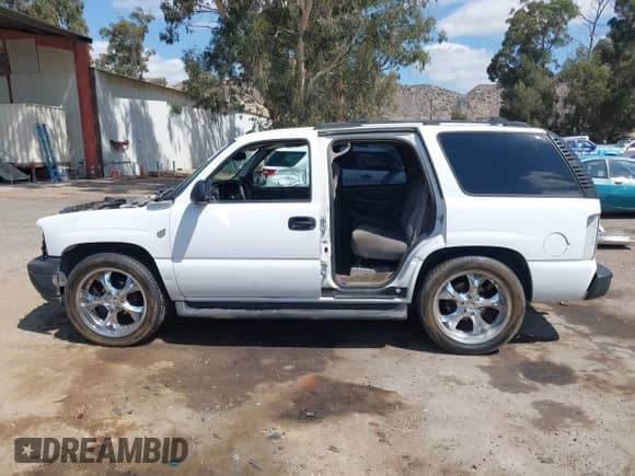 2004 Chevrolet Tahoe LT с VIN 1GNEC13T34R190149, выставлен на аукционе IAAI как лот 43189643 с пробегом 178 809 миль миль и . История ставок и продаж доступна на DreamBid. Изображение 15.