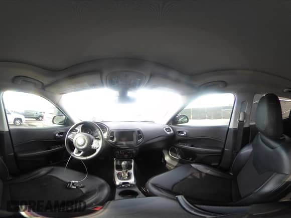 2020 Jeep Compass Latitude z VIN 3C4NJCBB3LT257860, wystawiony jako IAAI lot #41601408 z przebiegiem 72 364 mil mil oraz . Historia ofert i sprzedaży dostępna na DreamBid. Obrazek 19.