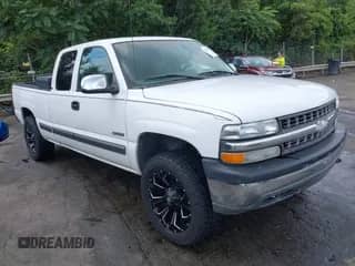 1999 Chevrolet Silverado 1500 LS with VIN 1GCEK19T7XE179962, listed as a IAAI auction lot 42741974 with 137,808 mi miles and . Bid and sale history available at DreamBid. Image 1.