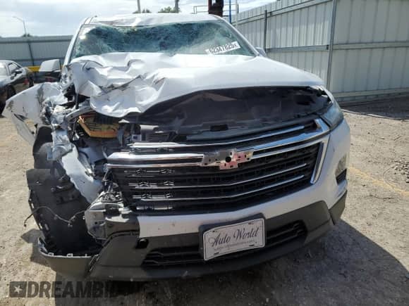 2022 Chevrolet Traverse LT Cloth с VIN 1GNEVGKW8NJ179544, выставлен на аукционе Copart как лот 62347825 с пробегом Не указан миль и Списание • Salvage title. История ставок и продаж доступна на DreamBid. Изображение 5.