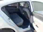 2017 Hyundai Elantra SE z VIN 5NPD84LF5HH185307, wystawiony jako IAAI lot #43392443 z przebiegiem 69 219 mil mil oraz . Historia ofert i sprzedaży dostępna na DreamBid. Obrazek 8.