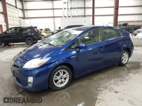 2011 Toyota Prius I with VIN JTDKN3DU5B5353302, listed as a IAAI auction lot 43194043 with 191,915 mi miles and . Bid and sale history available at DreamBid. Image 18.