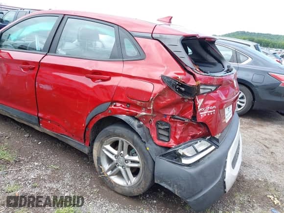 2022 Hyundai Kona SE с VIN KM8K22AB0NU881177, выставлен на аукционе IAAI как лот 42632442 с пробегом 53 345 миль миль и . История ставок и продаж доступна на DreamBid. Изображение 17.