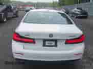 2021 BMW 5 Series 530i xDrive z VIN WBA13BJ03MCG80602, wystawiony jako IAAI lot #42268907 z przebiegiem 63 698 mil mil oraz . Historia ofert i sprzedaży dostępna na DreamBid. Obrazek 16.