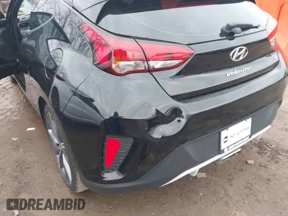 2020 Hyundai Veloster 2.0 z VIN KMHTG6AF7LU022052, wystawiony jako IAAI lot #41715901 z przebiegiem 73 408 mil mil oraz . Historia ofert i sprzedaży dostępna na DreamBid. Obrazek 17.