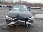 2019 BMW 7 Series 750i xDrive z VIN WBA7F2C56KB240271, wystawiony jako IAAI lot #41111776 z przebiegiem 76 875 mil mil oraz . Historia ofert i sprzedaży dostępna na DreamBid. Obrazek 12.