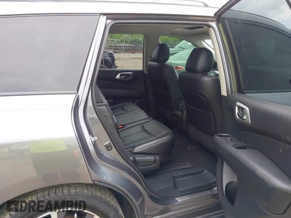 2020 Nissan Pathfinder Platinum с VIN 5N1DR2DM1LC585198, выставлен на аукционе IAAI как лот 42451764 с пробегом 60 692 миль миль и . История ставок и продаж доступна на DreamBid. Изображение 8.