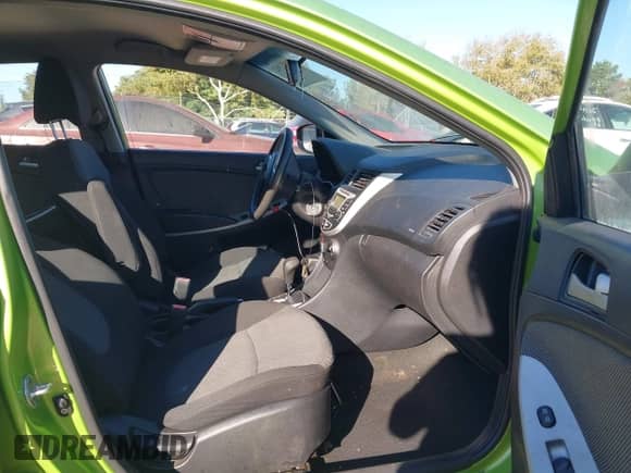 2012 Hyundai Accent GS с VIN KMHCT5AE0CU040938, выставлен на аукционе IAAI как лот 43432982 с пробегом 151 707 миль миль и . История ставок и продаж доступна на DreamBid. Изображение 5.