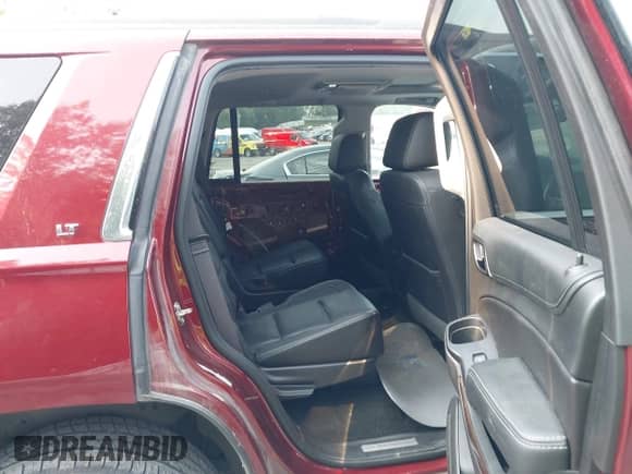 2017 Chevrolet Tahoe LT с VIN 1GNSKBKC9HR285981, выставлен на аукционе IAAI как лот 42880646 с пробегом 216 293 миль миль и . История ставок и продаж доступна на DreamBid. Изображение 8.
