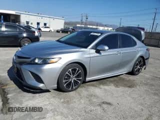 2019 Toyota Camry SE z VIN 4T1B11HK5KU775354, wystawiony jako Copart lot #85873795 z przebiegiem 42 472 mil mil oraz Szkoda całkowita • Salvage title. Historia ofert i sprzedaży dostępna na DreamBid. Obrazek 1.