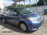 2015 Toyota Sienna Limited with VIN 5TDDK3DC1FS095692, listed as a IAAI auction lot 40485296 with 100,324 mi miles and . Bid and sale history available at DreamBid. Image 1.