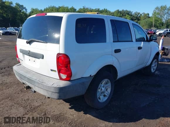 2007 Dodge Durango SXT with VIN 1D8HB38P47F584878, listed as a IAAI auction lot 43049123 with 105,417 mi miles and . Bid and sale history available at DreamBid. Image 4.