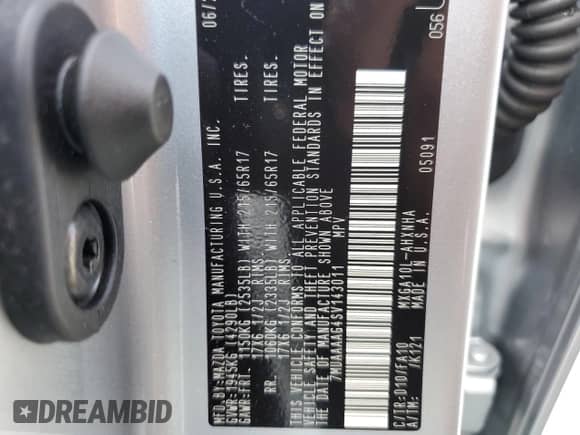 2025 Toyota Corolla Cross L with VIN 7MUAAAAG4SV143011, listed as a Copart auction lot 68897025 with 4,620 mi miles and Salvage title. Bid and sale history available at DreamBid. Image 12.