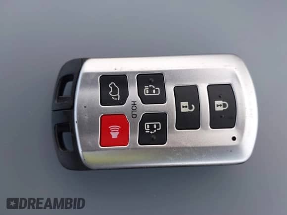 2020 Toyota Sienna XLE z VIN 5TDDZ3DC2LS251388, wystawiony jako IAAI lot #41193440 z przebiegiem 100 665 mil mil oraz . Historia ofert i sprzedaży dostępna na DreamBid. Obrazek 11.