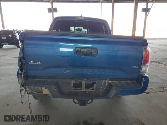2017 Toyota Tacoma Limited with VIN 3TMGZ5AN9HM082346, listed as a Copart auction lot 62238905 with 118,319 mi miles and Salvage title. Bid and sale history available at DreamBid. Image 6.
