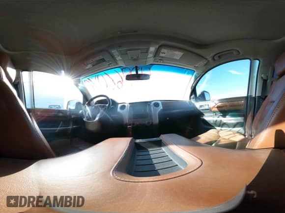 2017 Toyota Tundra Platinum с VIN 5TFAY5F13HX640538, выставлен на аукционе IAAI как лот 42990915 с пробегом 145 304 миль миль и . История ставок и продаж доступна на DreamBid. Изображение 18.