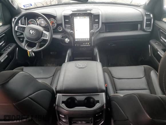 2024 Ram 1500 Laramie с VIN 1C6RREJTXRN122648, выставлен на аукционе Copart как лот 44532315 с пробегом 12 096 миль миль и Списание • Salvage title. История ставок и продаж доступна на DreamBid. Изображение 8.