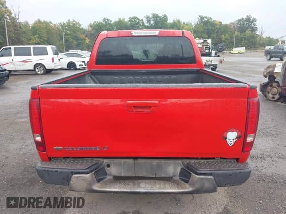 2010 Chevrolet Colorado 1LT z VIN 1GCDSCD90A8105078, wystawiony jako IAAI lot #41987710 z przebiegiem 192 779 mil mil oraz . Historia ofert i sprzedaży dostępna na DreamBid. Obrazek 16.