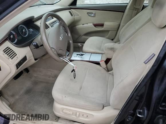 2007 Hyundai Azera SE с VIN KMHFC46F37A185813, выставлен на аукционе Copart как лот 86519194 с пробегом 162 458 миль миль и Списание • Salvage title. История ставок и продаж доступна на DreamBid. Изображение 7.