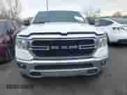 2024 Ram 1500 Big Horn z VIN 1C6SRFFT6RN115065, wystawiony jako IAAI lot #41997639 z przebiegiem 15 453 mil mil oraz . Historia ofert i sprzedaży dostępna na DreamBid. Obrazek 13.