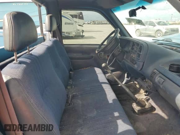 1995 Chevrolet Silverado 2500 с VIN 1GCFC24K0SZ190762, выставлен на аукционе Copart как лот 84324274 с пробегом 213 671 миль миль и Списание • Salvage title. История ставок и продаж доступна на DreamBid. Изображение 10.