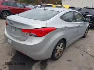2013 Hyundai Elantra GLS с VIN 5NPDH4AE9DH257534, выставлен на аукционе IAAI как лот 43567843 с пробегом 151 960 миль миль и . История ставок и продаж доступна на DreamBid. Изображение 4.