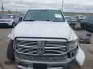 2018 Ram 1500 Big Horn z VIN 1C6RR7GT8JS311940, wystawiony jako IAAI lot #41313507 z przebiegiem 116 678 mil mil oraz . Historia ofert i sprzedaży dostępna na DreamBid. Obrazek 12.