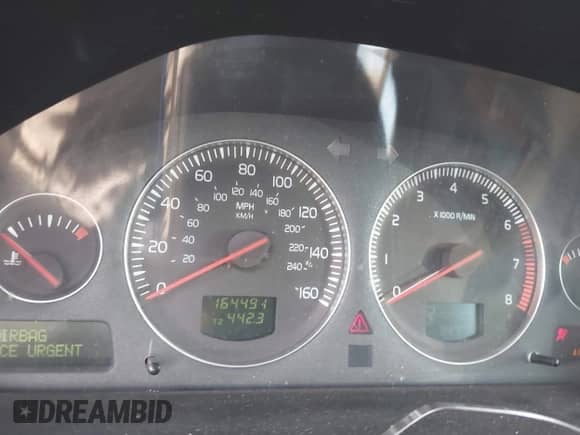 2005 Volvo S60 с VIN YV1RS592552481260, выставлен на аукционе IAAI как лот 42048549 с пробегом 164 491 миль миль и . История ставок и продаж доступна на DreamBid. Изображение 7.