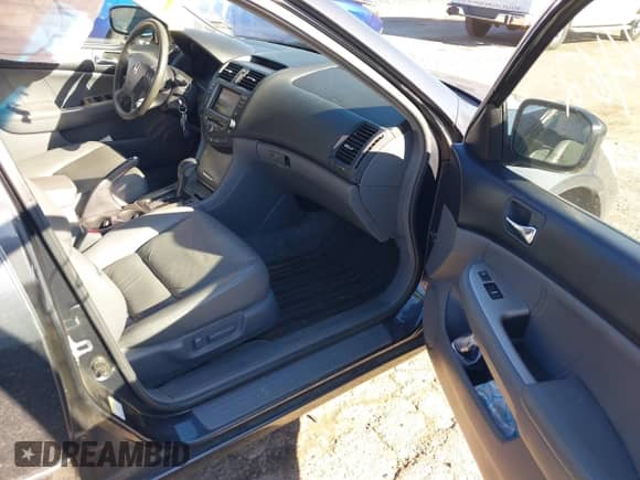 2006 Honda Accord EX-L with VIN 1HGCM668X6A017412, listed as a IAAI auction lot 43472462 with 122,179 mi miles and . Bid and sale history available at DreamBid. Image 5.