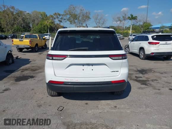 2023 Jeep Grand Cherokee Limited with VIN 1C4RJGBG5PC509713, listed as a IAAI auction lot 41303836 with 20,556 mi miles and . Bid and sale history available at DreamBid. Image 17.