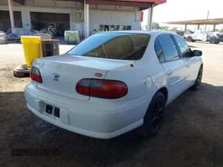 2005 Chevrolet Malibu Classic z VIN 1G1ND52F45M189673, wystawiony jako IAAI lot #43167052 z przebiegiem 144 816 mil mil oraz . Historia ofert i sprzedaży dostępna na DreamBid. Obrazek 4.