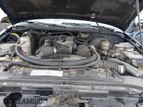 1998 Chevrolet S-10 LS с VIN 1GCCS1448W8247996, выставлен на аукционе IAAI как лот 41183910 с пробегом Не указан миль и . История ставок и продаж доступна на DreamBid. Изображение 10.