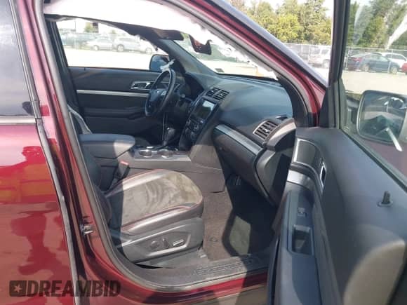 2018 Ford Explorer XLT with VIN 1FM5K7D85JGC92161, listed as a IAAI auction lot 43275695 with 77,170 mi miles and . Bid and sale history available at DreamBid. Image 5.