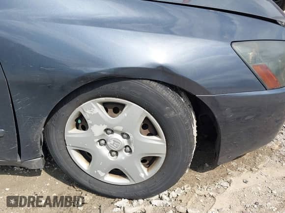 2005 Honda Accord LX z VIN 1HGCM564X5A171897, wystawiony jako IAAI lot #43063524 z przebiegiem 236 560 mil mil oraz . Historia ofert i sprzedaży dostępna na DreamBid. Obrazek 6.