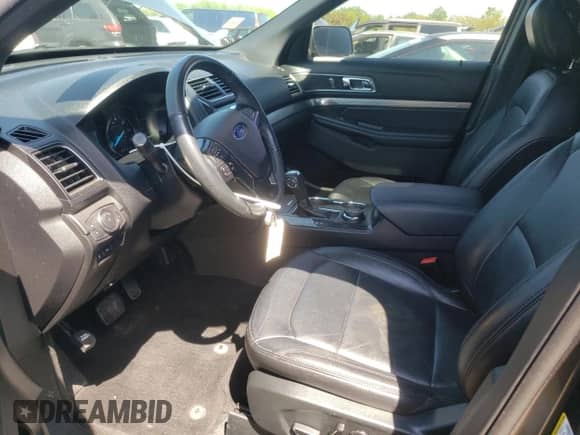 2018 Ford Explorer XLT с VIN 1FM5K8D8XJGC24427, выставлен на аукционе Copart как лот 58315685 с пробегом 80 614 миль миль и Списание • Salvage title. История ставок и продаж доступна на DreamBid. Изображение 7.