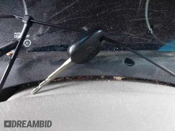 2006 Toyota Sienna XLE with VIN 5TDZA22C66S537484, listed as a IAAI auction lot 41778170 with 209,579 mi miles and . Bid and sale history available at DreamBid. Image 11.