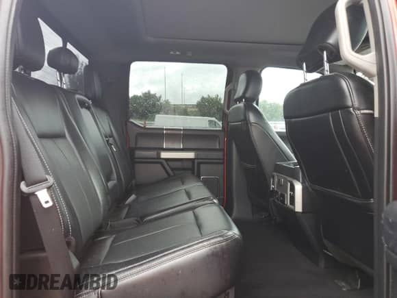 2021 Ford F-250 XL z VIN 1FT7W2BNXMEC40800, wystawiony jako Copart lot #85883965 z przebiegiem 76 967 mil mil oraz Czysty tytuł • Clean title. Historia ofert i sprzedaży dostępna na DreamBid. Obrazek 10.