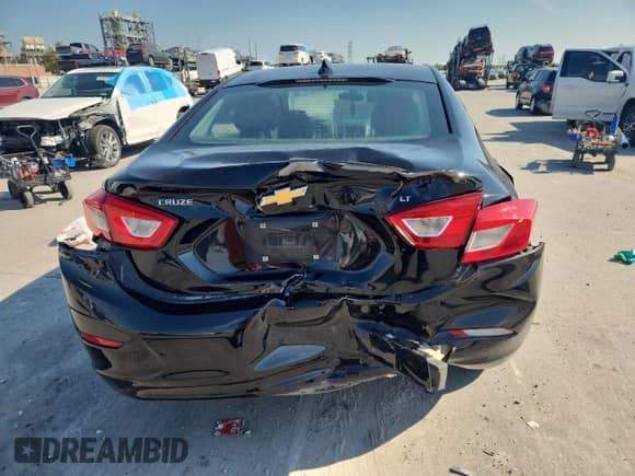 2019 Chevrolet Cruze LT с VIN 1G1BE5SMXK7145556, выставлен на аукционе Copart как лот 81440425 с пробегом 110 410 миль миль и Списание • Salvage title. История ставок и продаж доступна на DreamBid. Изображение 6.