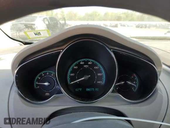 2010 Chevrolet Malibu 1LT с VIN 1G1ZC5EB2AF108858, выставлен на аукционе Copart как лот 54976595 с пробегом 84 075 миль миль и Списание • Salvage title. История ставок и продаж доступна на DreamBid. Изображение 9.