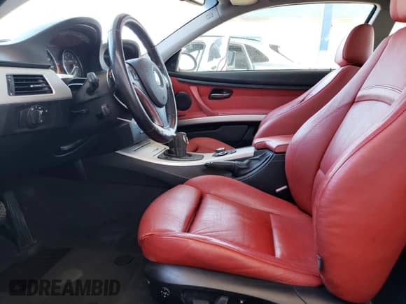 2008 BMW 3 Series 335xi с VIN WBAWC73568E066193, выставлен на аукционе Copart как лот 87453075 с пробегом 119 940 миль миль и Списание • Salvage title. История ставок и продаж доступна на DreamBid. Изображение 7.