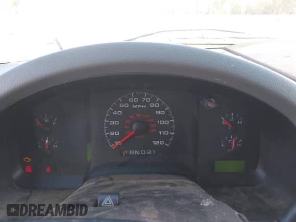 2006 Ford F-150 XL z VIN 1FTRF12W76NA36955, wystawiony jako IAAI lot #41800810 z przebiegiem 171 249 mil mil oraz . Historia ofert i sprzedaży dostępna na DreamBid. Obrazek 7.