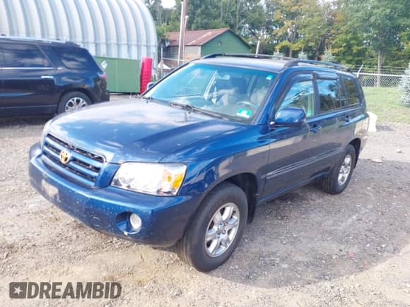 2004 Toyota Highlander with VIN JTEEP21A340005098, listed as a IAAI auction lot 43105560 with 304,314 mi miles and . Bid and sale history available at DreamBid. Image 2.