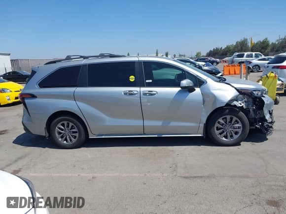 2022 Toyota Sienna LE с VIN 5TDBSKFC4NS070394, выставлен на аукционе IAAI как лот 42898514 с пробегом 130 439 миль миль и . История ставок и продаж доступна на DreamBid. Изображение 13.