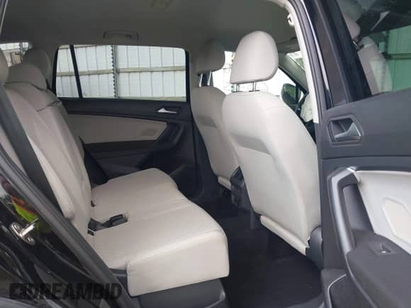 2021 Volkswagen Tiguan S z VIN 3VV0B7AX9MM007256, wystawiony jako IAAI lot #42470634 z przebiegiem 29 490 mil mil oraz . Historia ofert i sprzedaży dostępna na DreamBid. Obrazek 8.