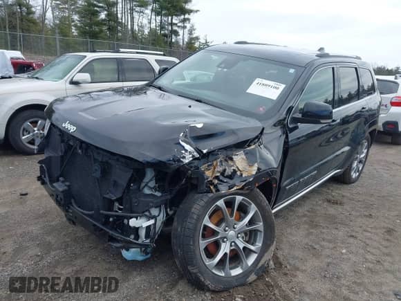 2020 Jeep Grand Cherokee Summit с VIN 1C4RJFJT5LC355247, выставлен на аукционе IAAI как лот 41809100 с пробегом 62 910 миль миль и . История ставок и продаж доступна на DreamBid. Изображение 2.