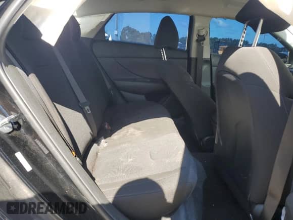 2023 Hyundai Elantra SE z VIN KMHLL4AG7PU542315, wystawiony jako Copart lot #70888435 z przebiegiem 50 175 mil mil oraz Czysty tytuł • Clean title. Historia ofert i sprzedaży dostępna na DreamBid. Obrazek 10.