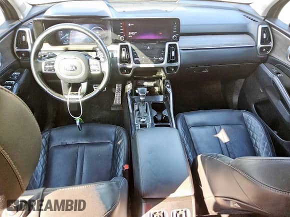 2021 Kia Sorento SX Prestige X-Line with VIN 5XYRKDLF4MG028635, listed as a Copart auction lot 68638715 with 166,139 mi miles and Clean title. Bid and sale history available at DreamBid. Image 8.