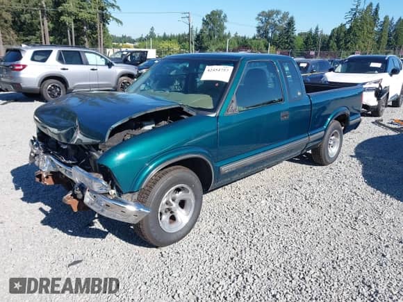 1998 Chevrolet S-10 LS с VIN 1GCCS19X0W8155512, выставлен на аукционе IAAI как лот 42454757 с пробегом 128 848 миль миль и . История ставок и продаж доступна на DreamBid. Изображение 2.