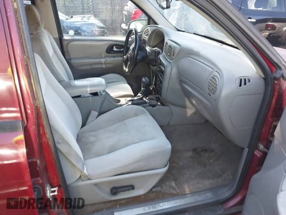 2007 Chevrolet TrailBlazer LT с VIN 1GNDS13S972296091, выставлен на аукционе IAAI как лот 41710291 с пробегом 142 083 миль миль и . История ставок и продаж доступна на DreamBid. Изображение 5.