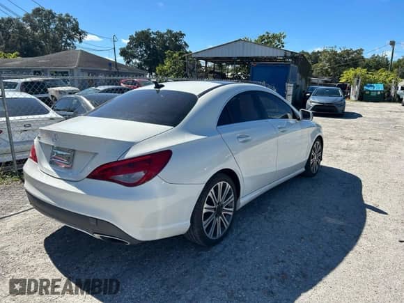 2017 Mercedes-Benz CLA 250 с VIN WDDSJ4EB0HN454115, выставлен на аукционе Copart как лот 91085935 с пробегом 135 277 миль миль и Чистый • Clean title. История ставок и продаж доступна на DreamBid. Изображение 4.